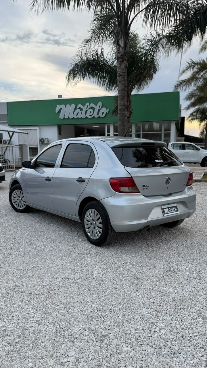 VOLKSWAGEN - GOL TREND 1.6   CON GNC  - MANUAL  - 2011